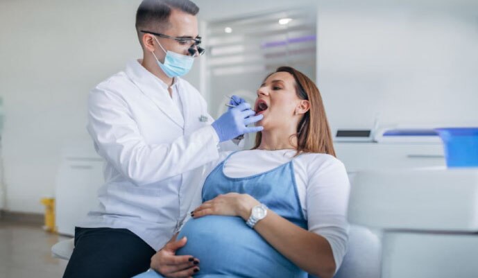 Jesteś w ciąży? Nie zapomnij o zdrowiu swoich zębów